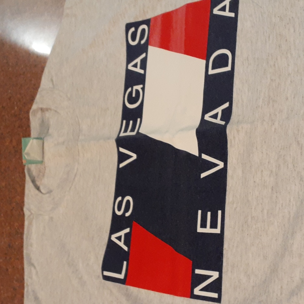 Adult Las Vegas collectors tee-shirt from the flamingo Hilton in Nevada